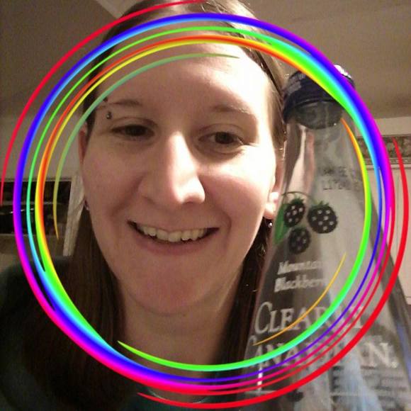 Meet your Posher, Katy - Picture 1 of 1